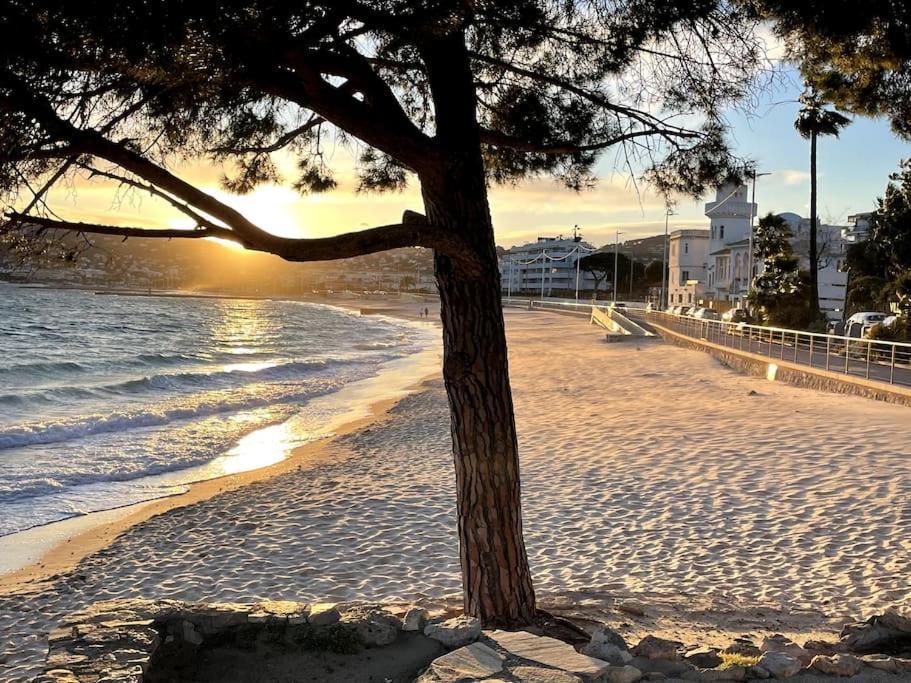 Blue Dream Apartment Juan-les-Pins Bagian luar foto