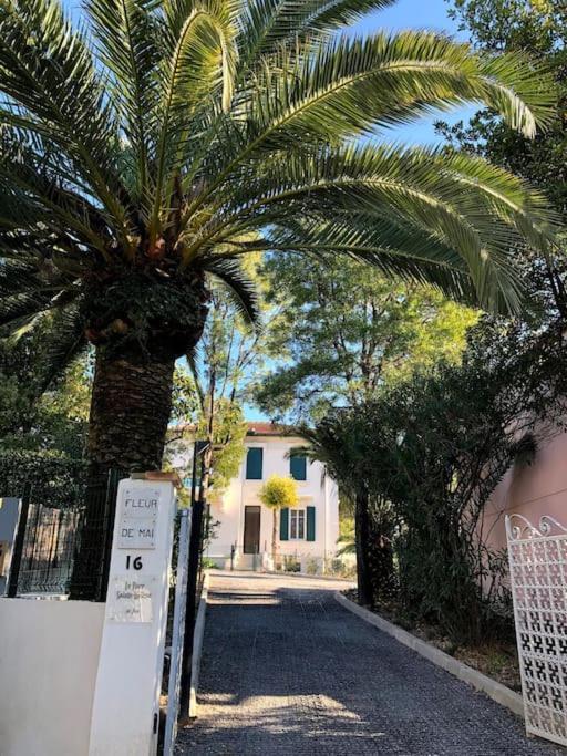 Blue Dream Apartment Juan-les-Pins Bagian luar foto